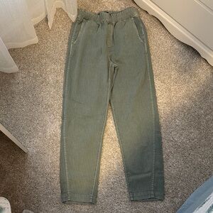 Gap women’s Green Pants